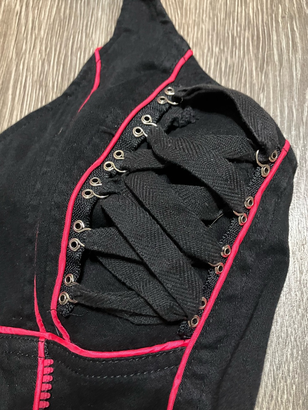 ✨Y2K✨ Tripp NYC Black Halter Corset Top with Hot Pink Piping/Zipper Detail - Picture 3 of 10